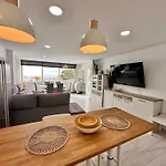 El Mar House & Private Heated Pool Apartmán *