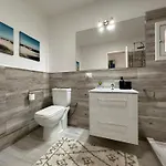 El Mar House & Private Heated Pool Apartmán *