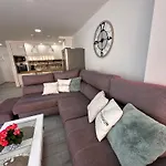 El Mar House & Private Heated Pool * 阿德耶