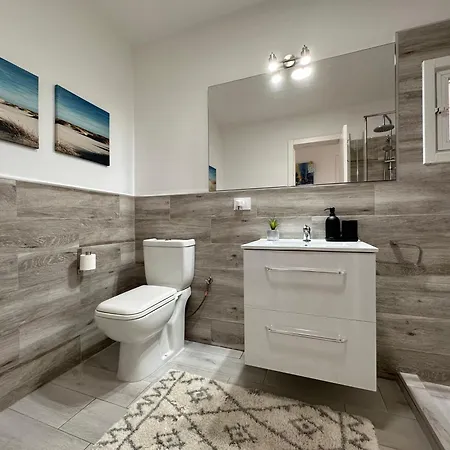 El Mar House & Private Heated Pool Apartment *