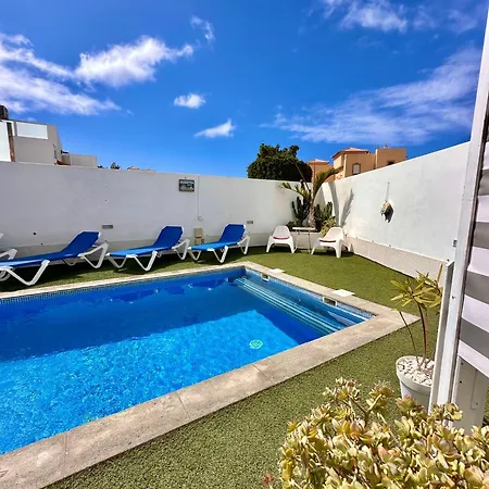 El Mar House & Private Heated Pool Appartamento *