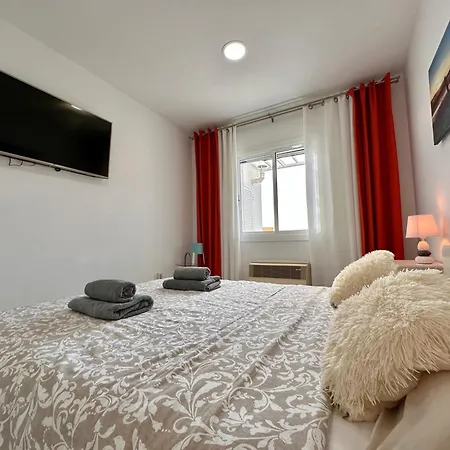 El Mar House & Private Heated Pool *